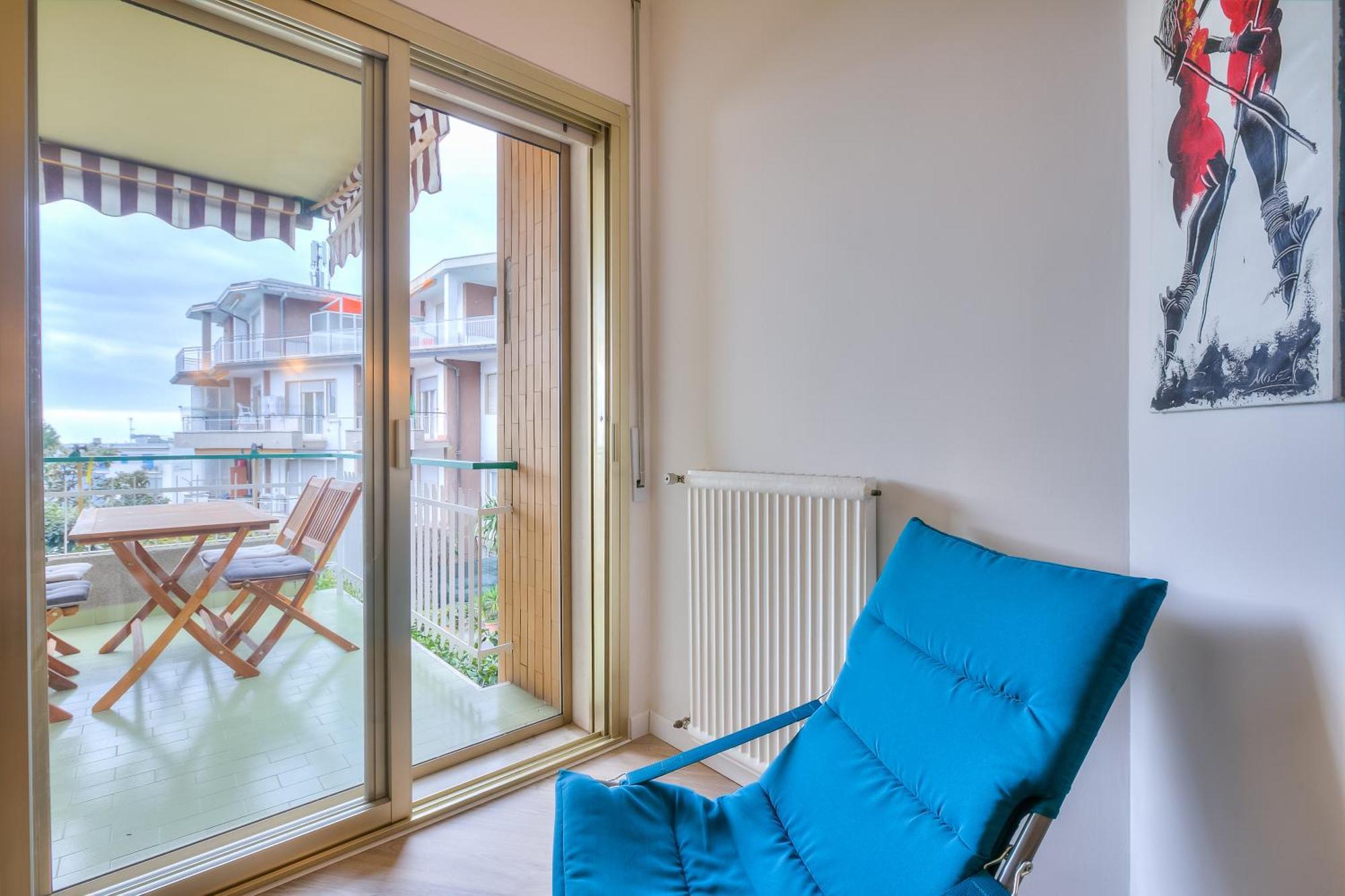 Casa Emma With Sea Glimpse - Happy Rentals San Remo Kültér fotó